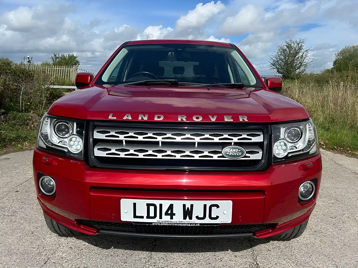 Used 2014 Land Rover Freelander 2 Hse Red - Interior and Exterior details 7