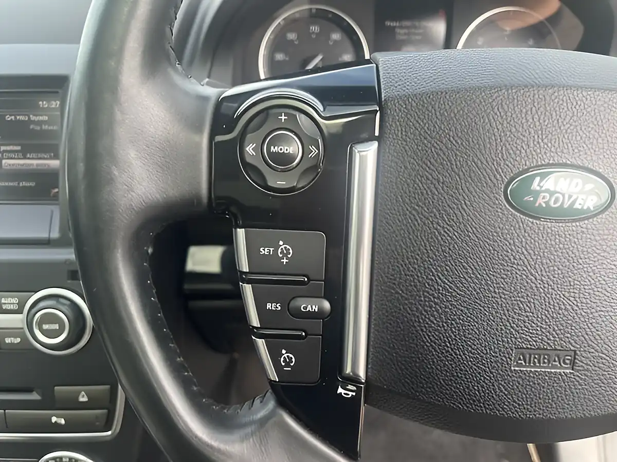 Used 2014 Land Rover Freelander 2 Metropolis Blue - Interior and Exterior details 15