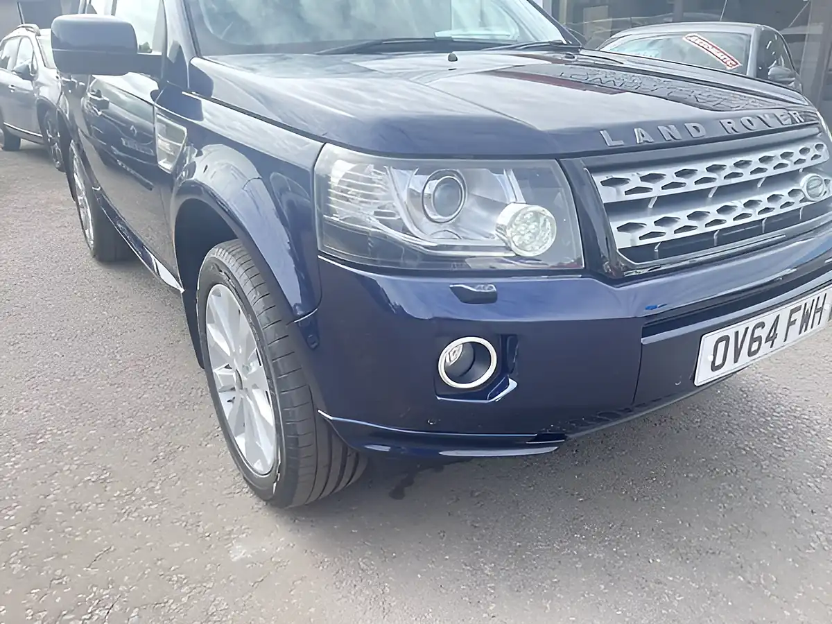 Used 2014 Land Rover Freelander 2 Metropolis Blue - Interior and Exterior details 3