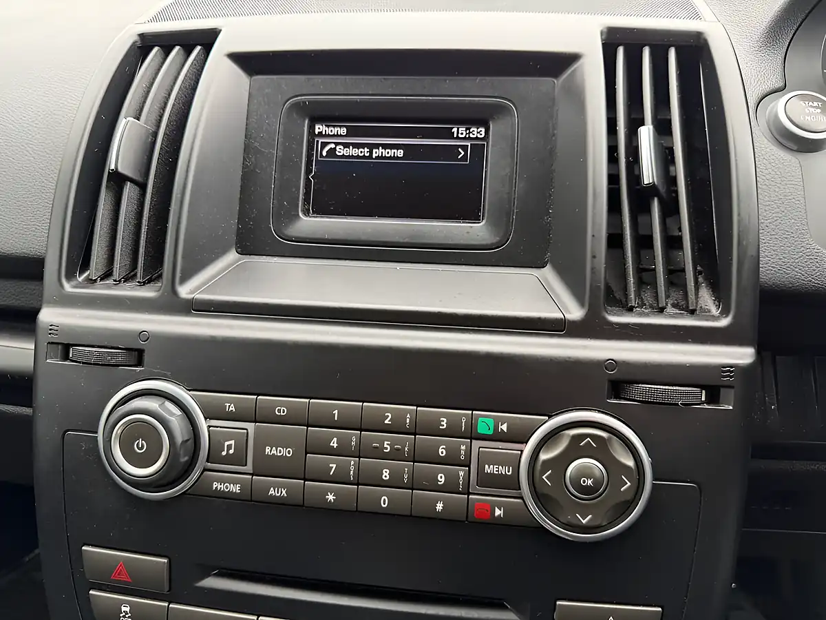 Used 2014 Land Rover Freelander 2 Se Grey - Interior and Exterior details 15