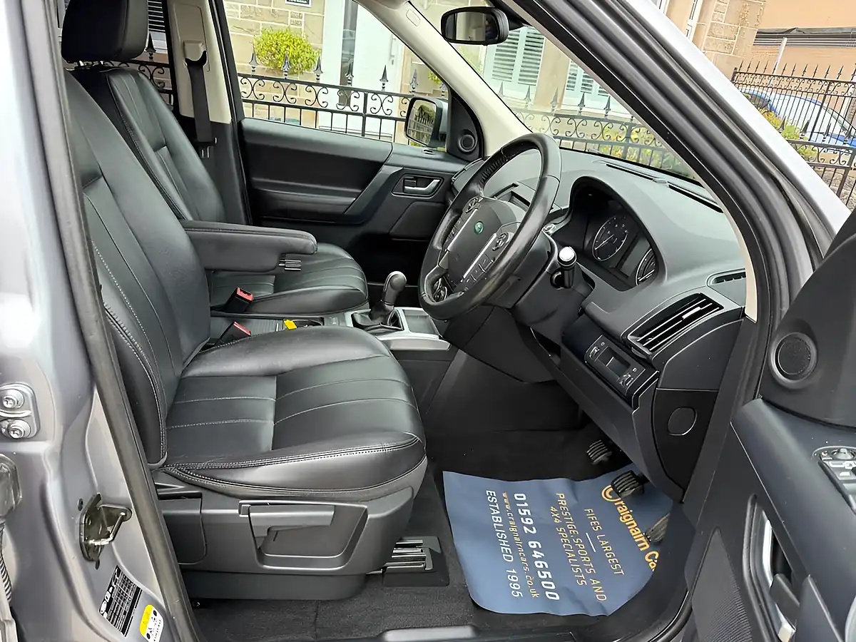 Used 2014 Land Rover Freelander 2 Se Grey - Interior and Exterior details 2