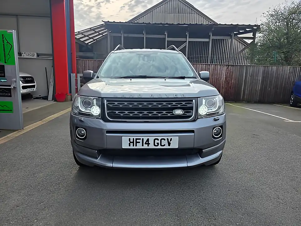 Used 2014 Land Rover Freelander Dynamic Grey - Interior and Exterior details 2