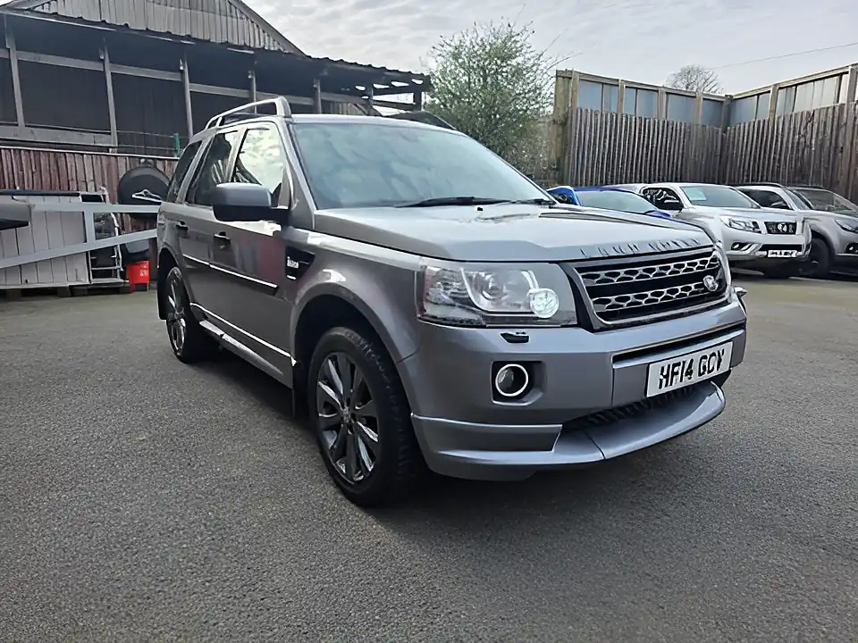 Used 2014 Land Rover Freelander Dynamic Grey - Interior and Exterior details 3