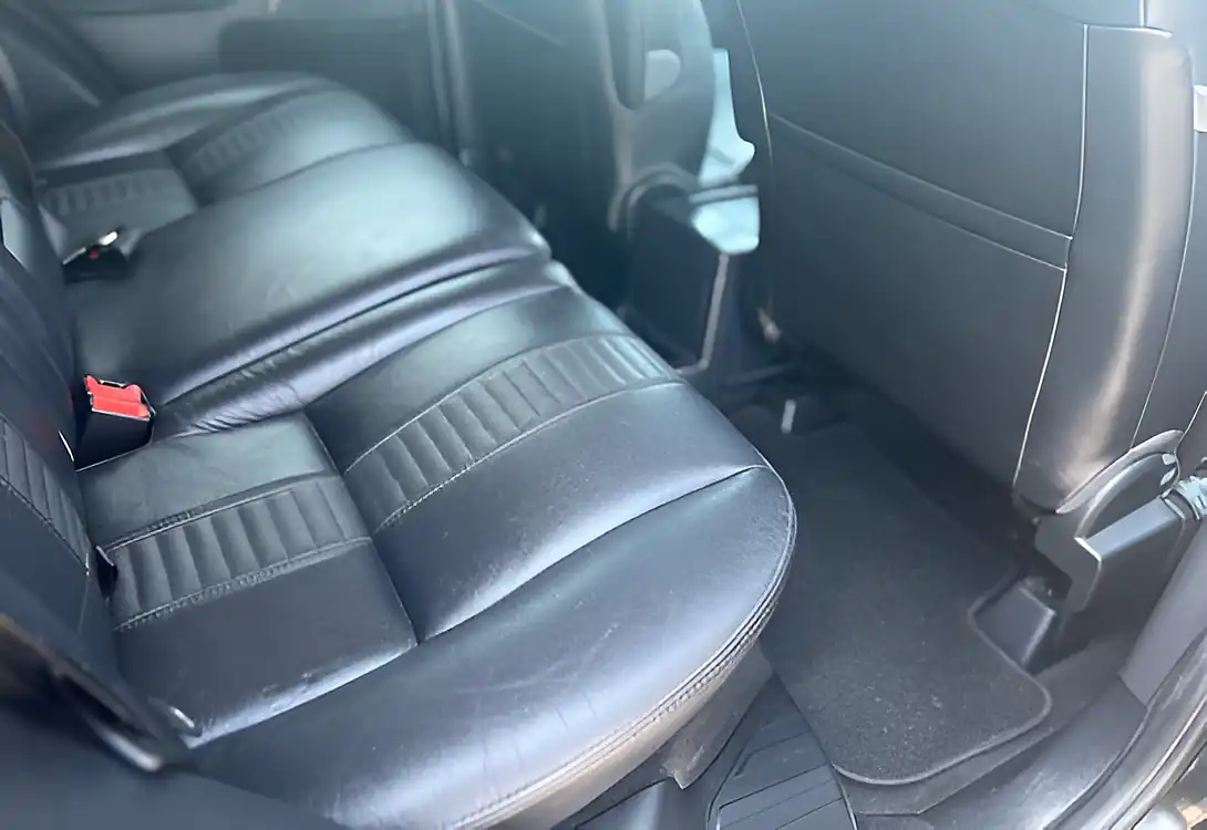 Used 2014 Land Rover Freelander Dynamic Santorini Black Metallic - Interior and Exterior details 15