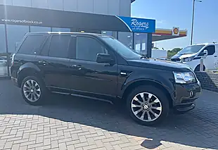 Used 2014 Land Rover Freelander Dynamic Santorini Black Metallic - Interior and Exterior details 4