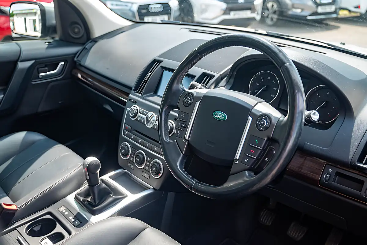 Used 2014 Land Rover Freelander Hse Orkney Grey - Interior and Exterior details 2