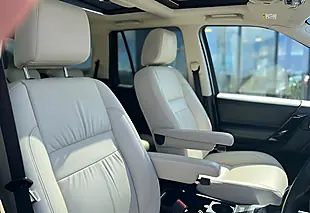 Used 2014 Land Rover Freelander Metropolis Santorini Black - Interior and Exterior details 11