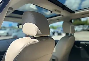 Used 2014 Land Rover Freelander Metropolis Santorini Black - Interior and Exterior details 16