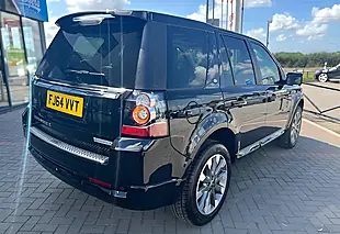 Used 2014 Land Rover Freelander Metropolis Santorini Black - Interior and Exterior details 6