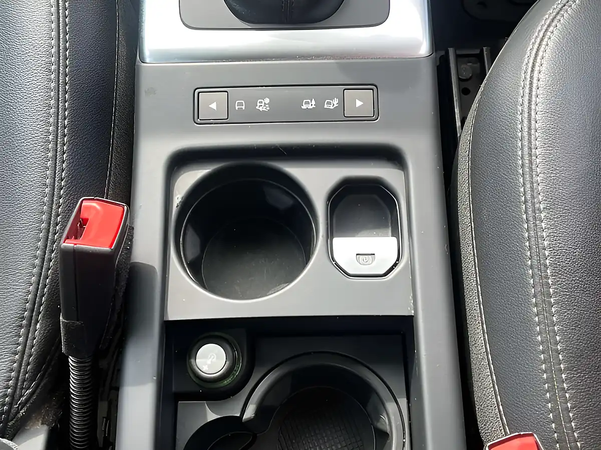 Used 2014 Land Rover Freelander Se Tech Blue - Interior and Exterior details 15
