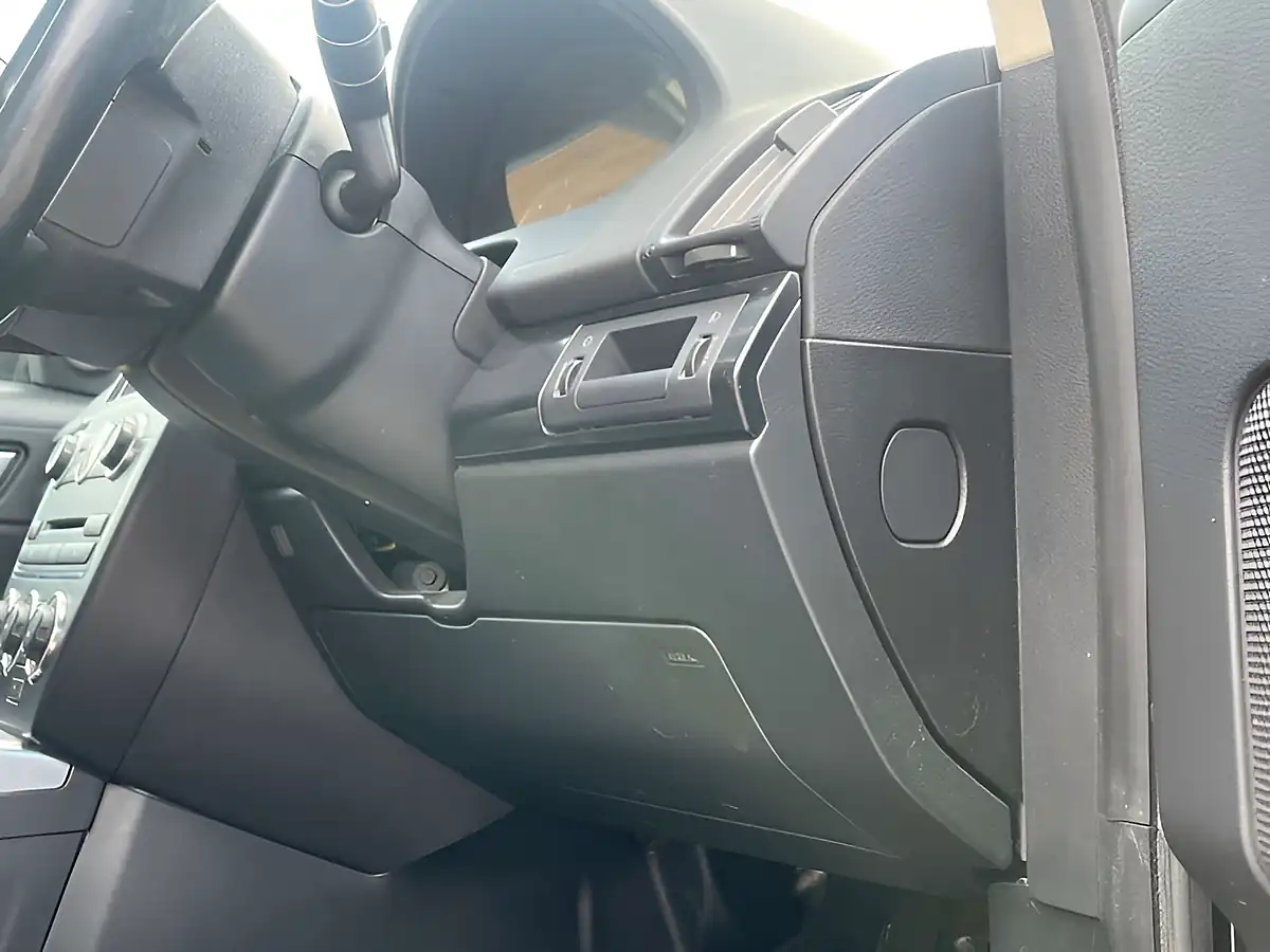 Used 2014 Land Rover Freelander Se Tech Blue - Interior and Exterior details 16