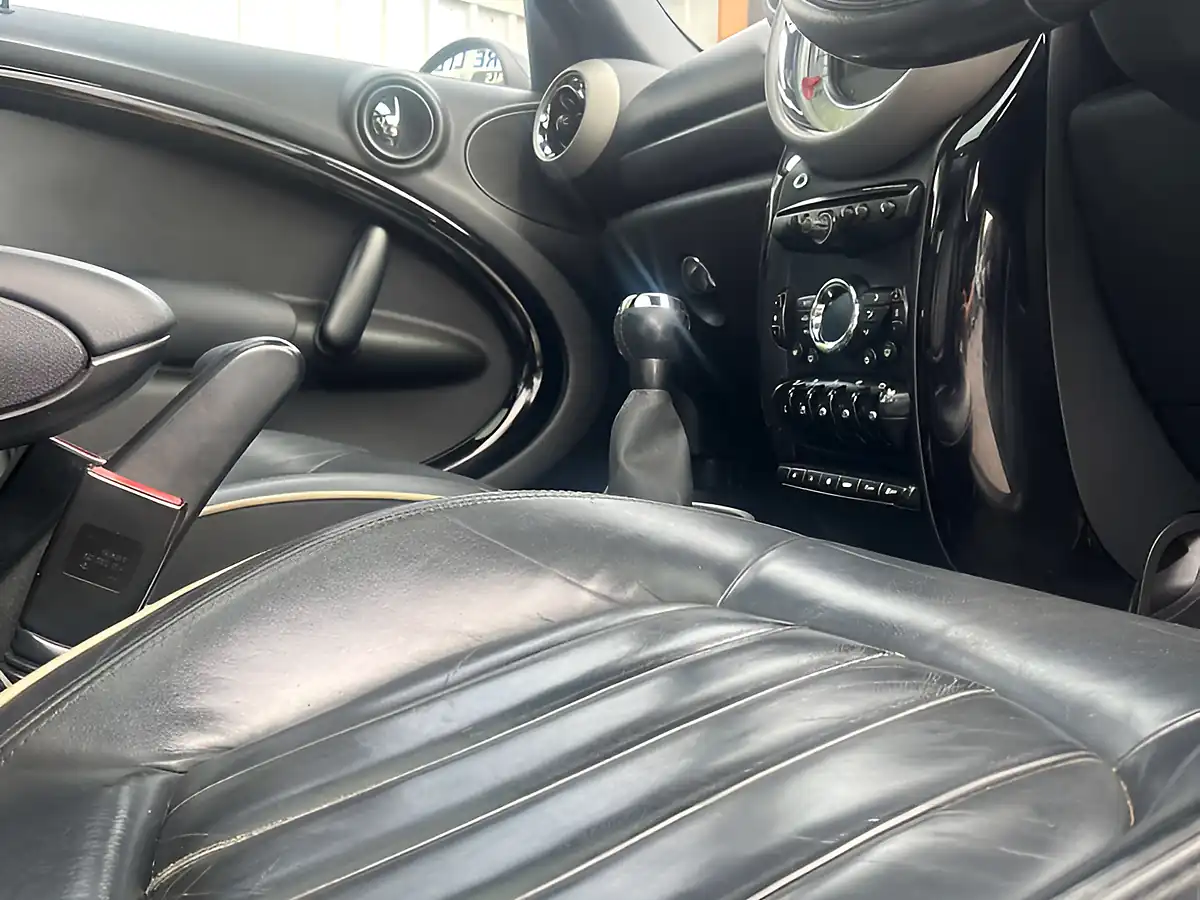 Used 2014 Land Rover Freelander Se Tech Blue - Interior and Exterior details 18
