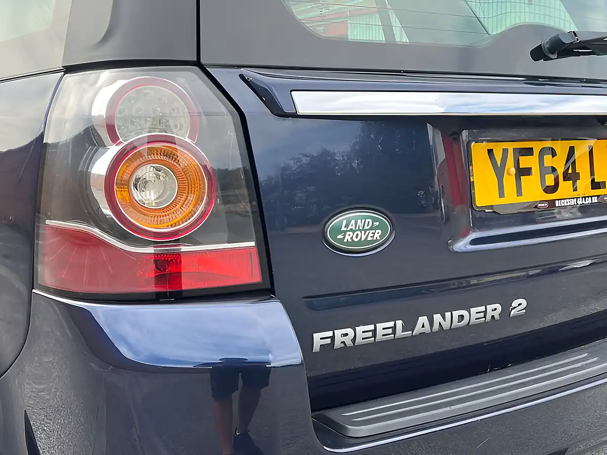 Used 2014 Land Rover Freelander Se Tech Blue - Interior and Exterior details 9
