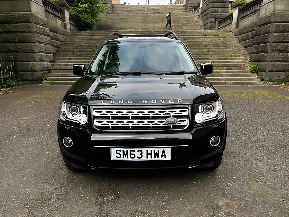 Used 2014 Land Rover Freelander Xs Black - Interior and Exterior details 15