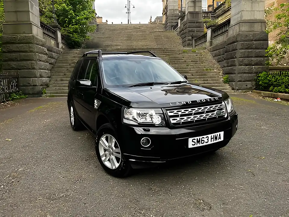 Used 2014 Land Rover Freelander Xs Black - Interior and Exterior details 16