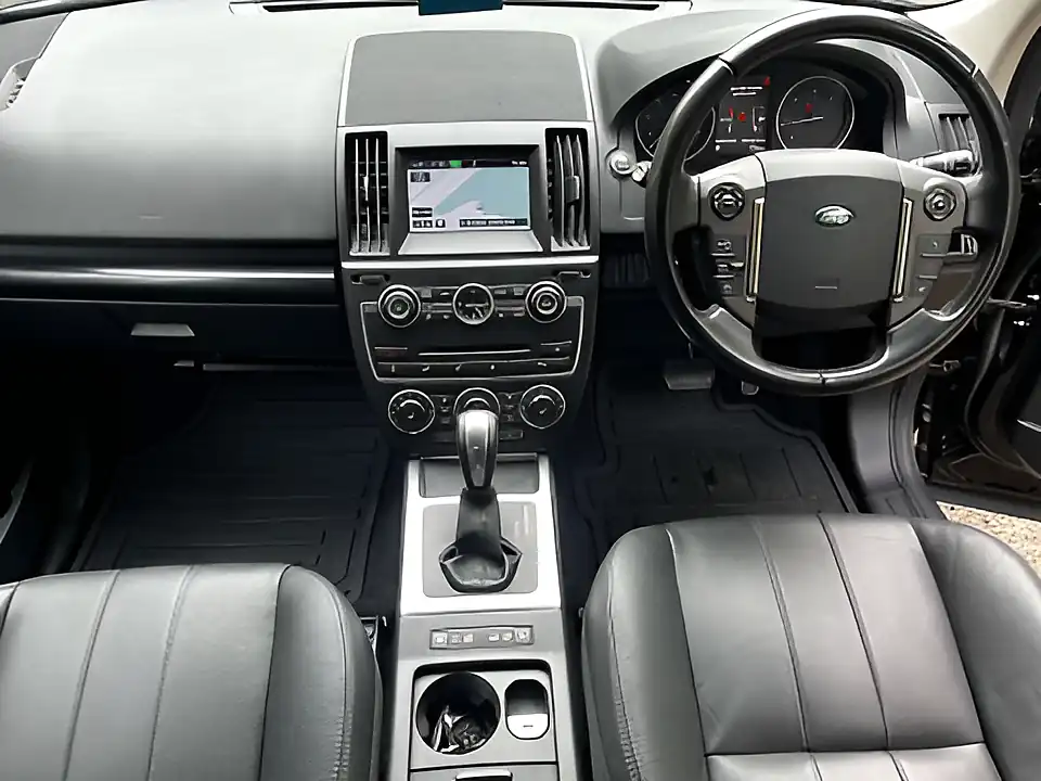 Used 2014 Land Rover Freelander Xs Black - Interior and Exterior details 13