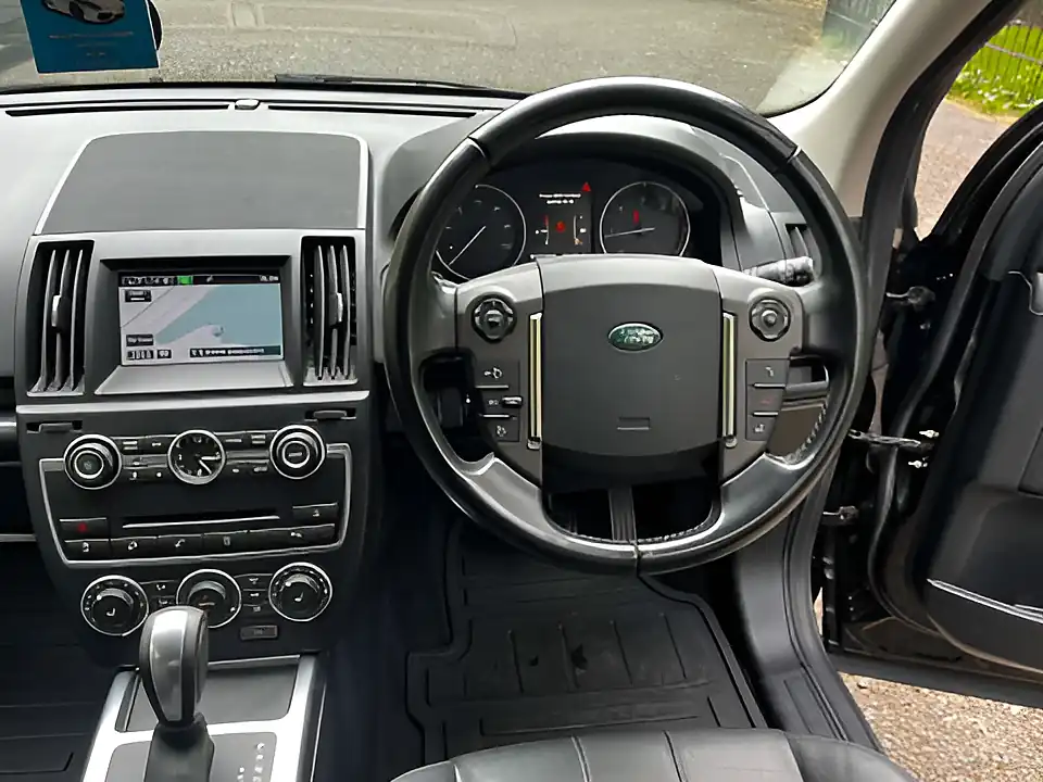 Used 2014 Land Rover Freelander Xs Black - Interior and Exterior details 14