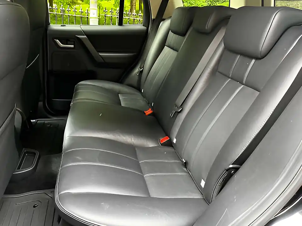 Used 2014 Land Rover Freelander Xs Black - Interior and Exterior details 20