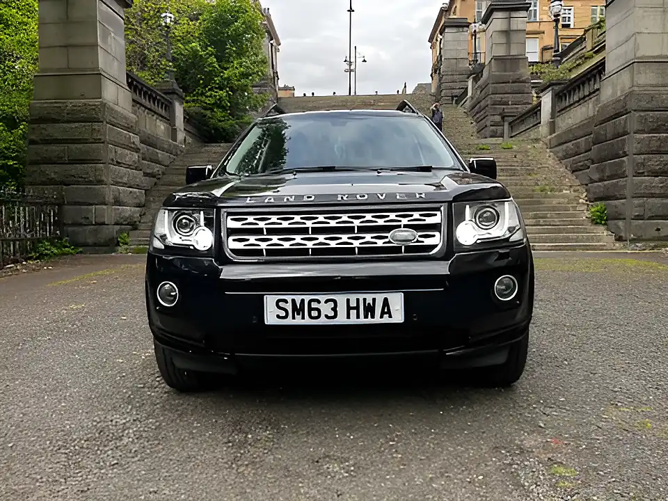 Used 2014 Land Rover Freelander Xs Black - Interior and Exterior details 4