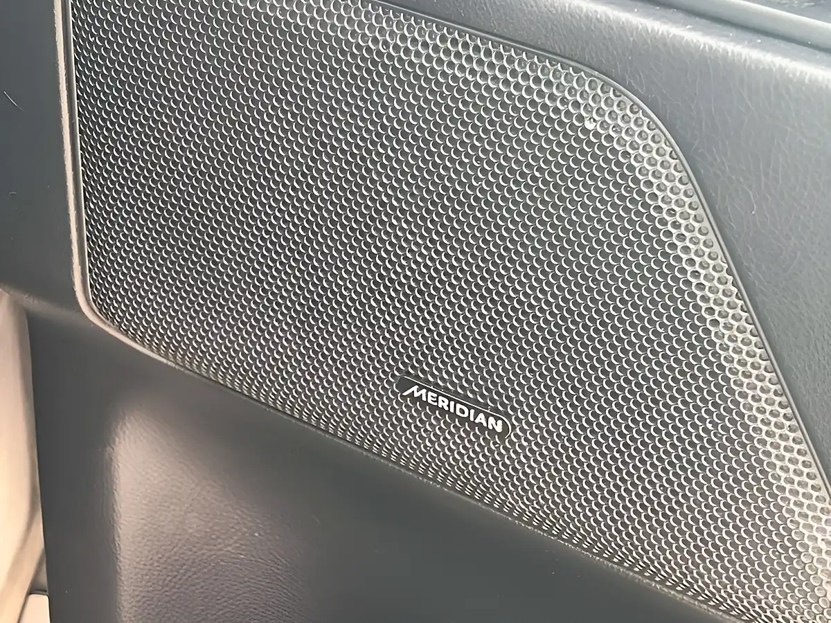 Used 2014 Land Rover Freelander Xs Lago Grey - Interior and Exterior details 16