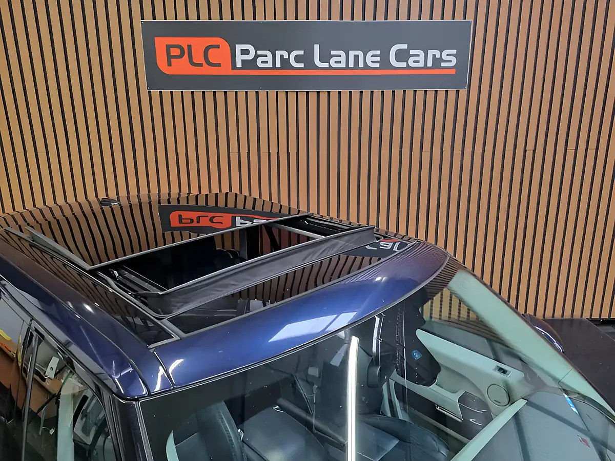 Used 2014 Land Rover Range Rover Autobiography Blue - Interior and Exterior details 12