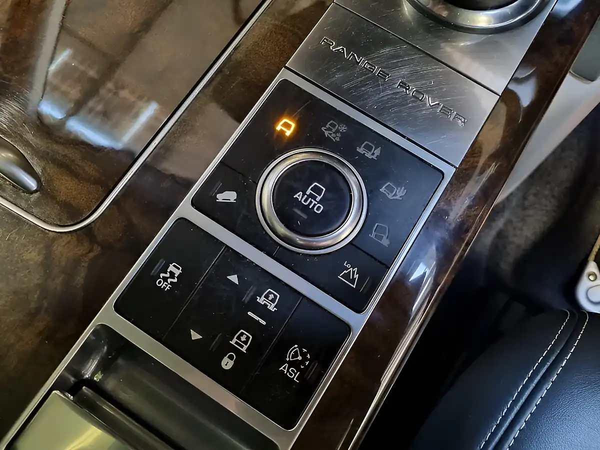 Used 2014 Land Rover Range Rover Autobiography Blue - Interior and Exterior details 17