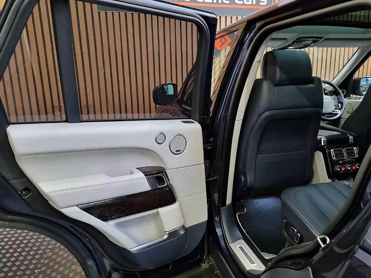 Used 2014 Land Rover Range Rover Autobiography Blue - Interior and Exterior details 19