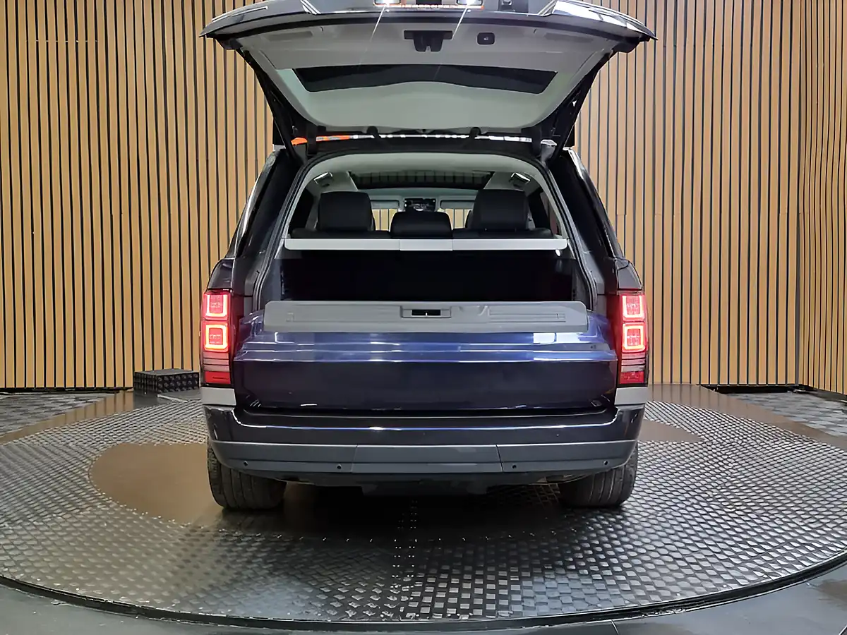 Used 2014 Land Rover Range Rover Autobiography Blue - Interior and Exterior details 7
