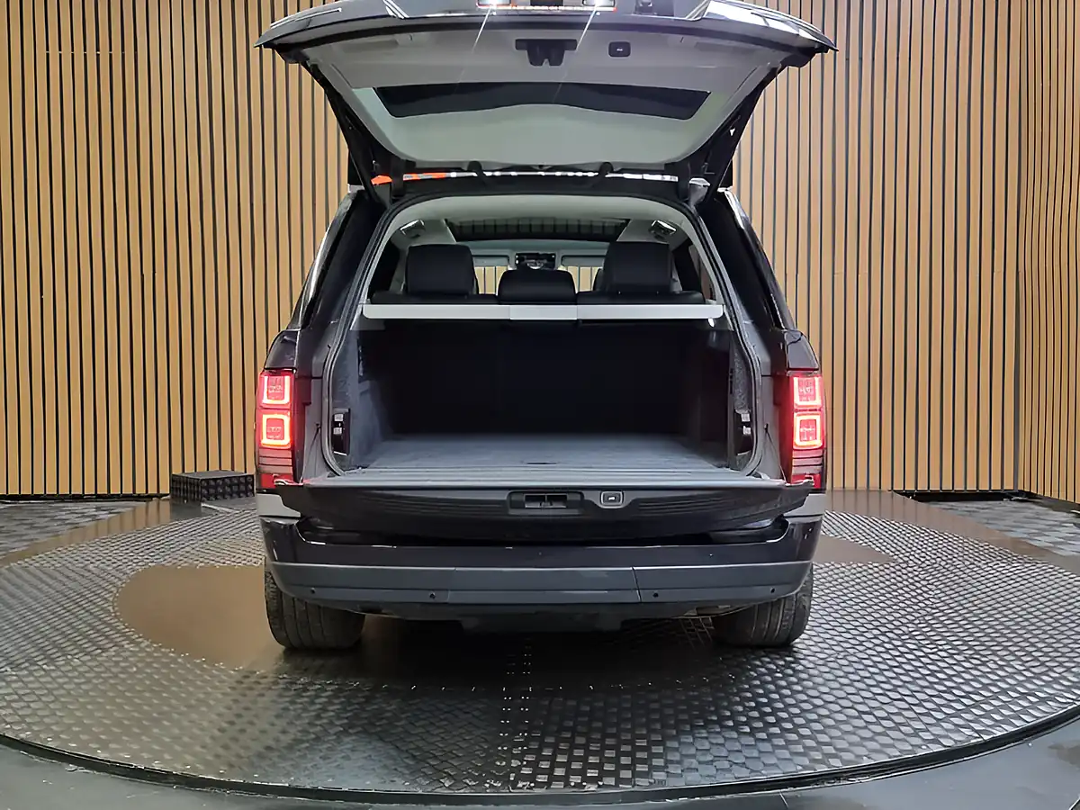 Used 2014 Land Rover Range Rover Autobiography Blue - Interior and Exterior details 8
