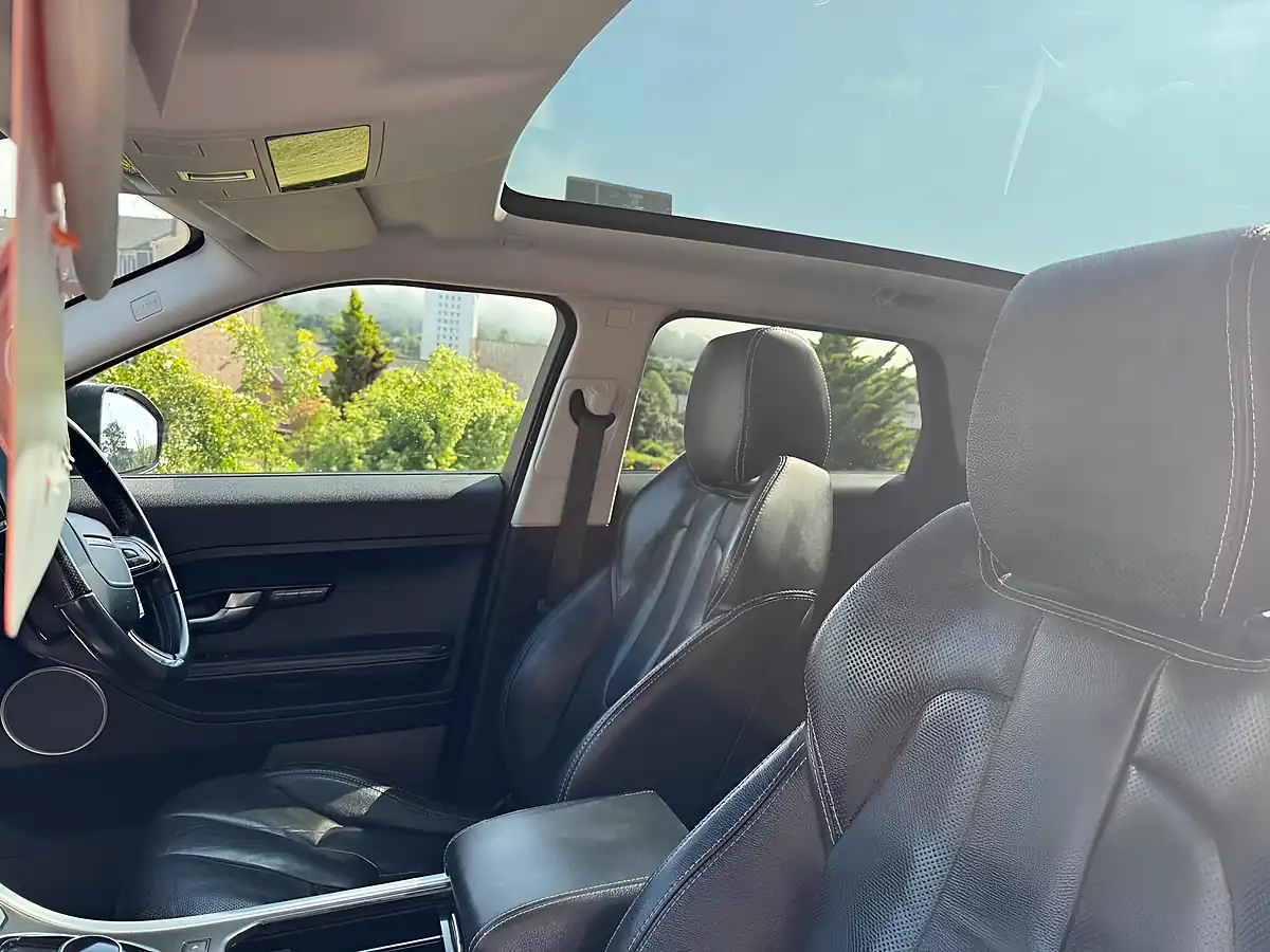 Used 2014 Land Rover Range Rover Evoque Dynamic Black - Interior and Exterior details 14