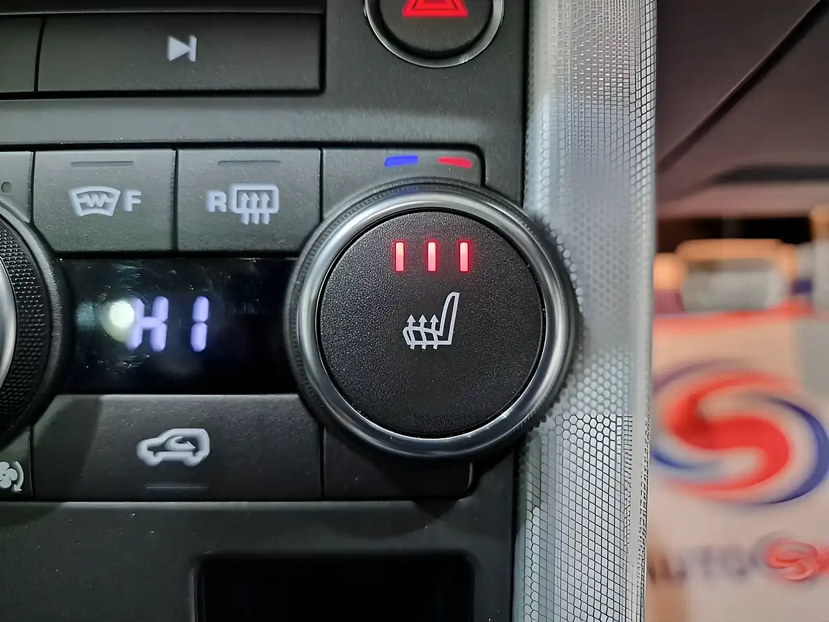 Used 2014 Land Rover Range Rover Evoque Dynamic Black - Interior and Exterior details 14