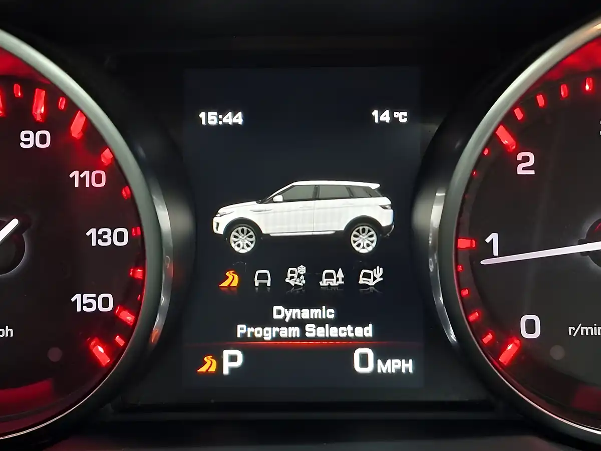 Used 2014 Land Rover Range Rover Evoque Dynamic Black - Interior and Exterior details 16