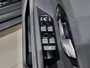 Used 2014 Land Rover Range Rover Evoque Dynamic Black - Interior and Exterior details 18