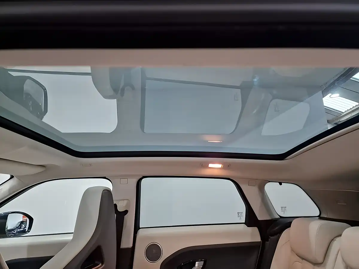 Used 2014 Land Rover Range Rover Evoque Dynamic Black - Interior and Exterior details 11