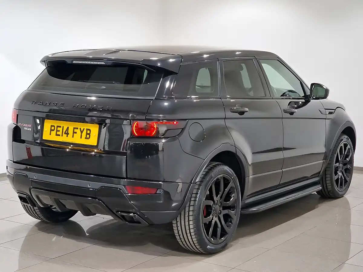 Used 2014 Land Rover Range Rover Evoque Dynamic Black - Interior and Exterior details 6