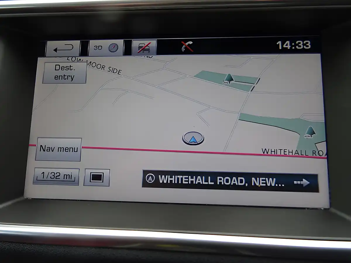 Used 2014 Land Rover Range Rover Evoque Dynamic Black - Interior and Exterior details 17