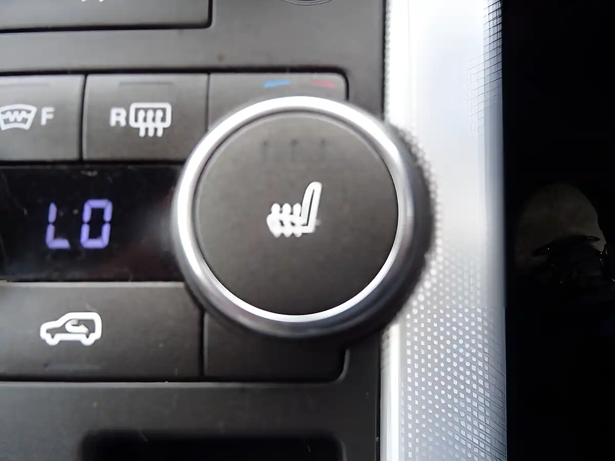 Used 2014 Land Rover Range Rover Evoque Dynamic Black - Interior and Exterior details 18