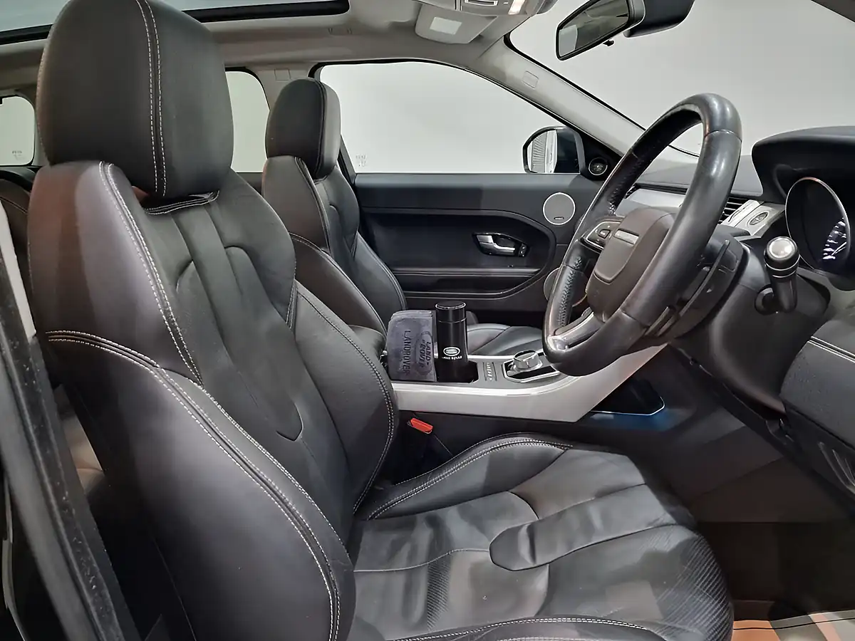 Used 2014 Land Rover Range Rover Evoque Dynamic Black - Interior and Exterior details 10