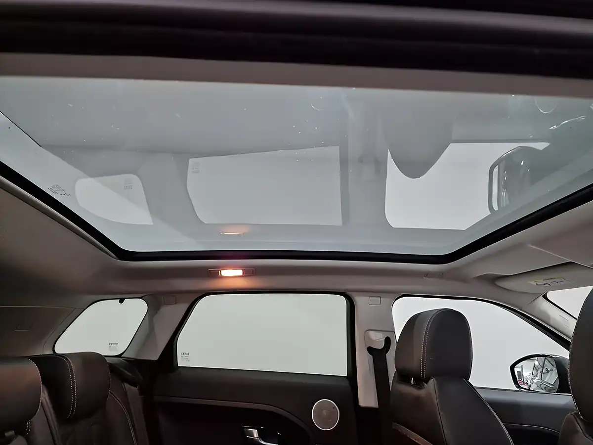 Used 2014 Land Rover Range Rover Evoque Dynamic Black - Interior and Exterior details 16