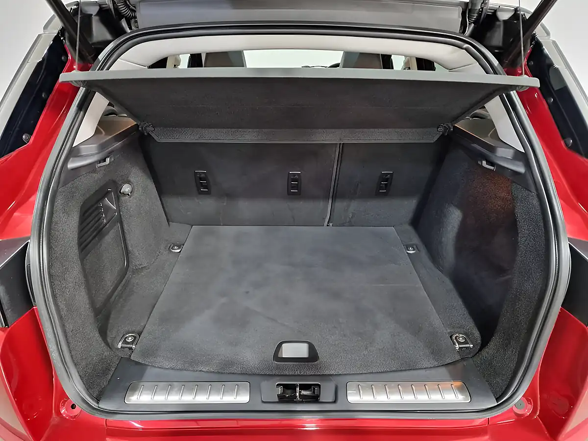 Used 2014 Land Rover Range Rover Evoque Dynamic Firenze Red - Interior and Exterior details 11