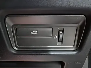 Used 2014 Land Rover Range Rover Evoque Dynamic Firenze Red - Interior and Exterior details 17