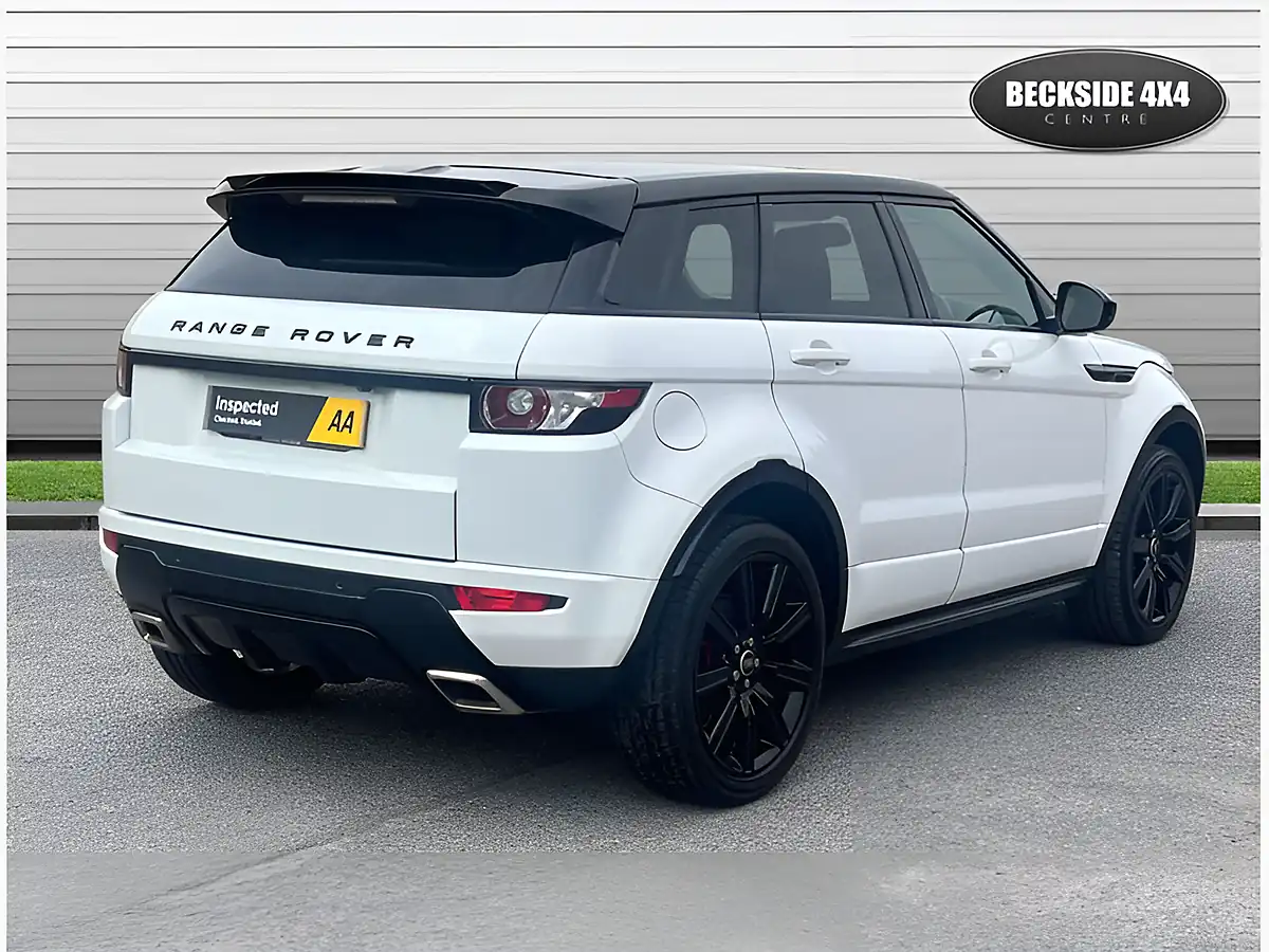 Used 2014 Land Rover Range Rover Evoque Dynamic Fuji White - Interior and Exterior details 4