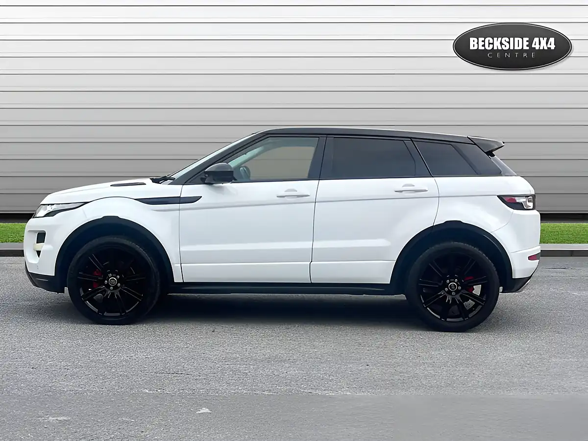 Used 2014 Land Rover Range Rover Evoque Dynamic Fuji White - Interior and Exterior details 6