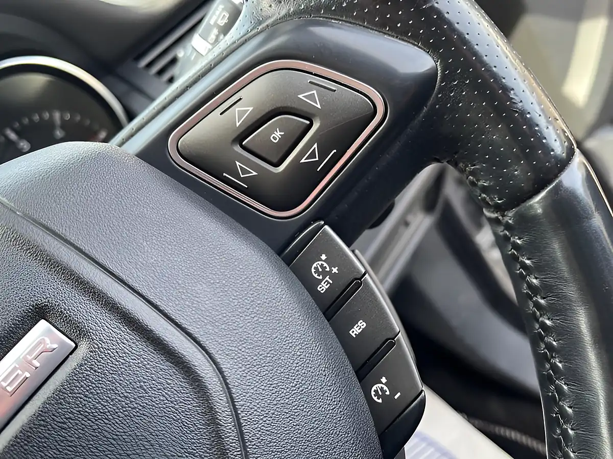 Used 2014 Land Rover Range Rover Evoque Dynamic Grey - Interior and Exterior details 13