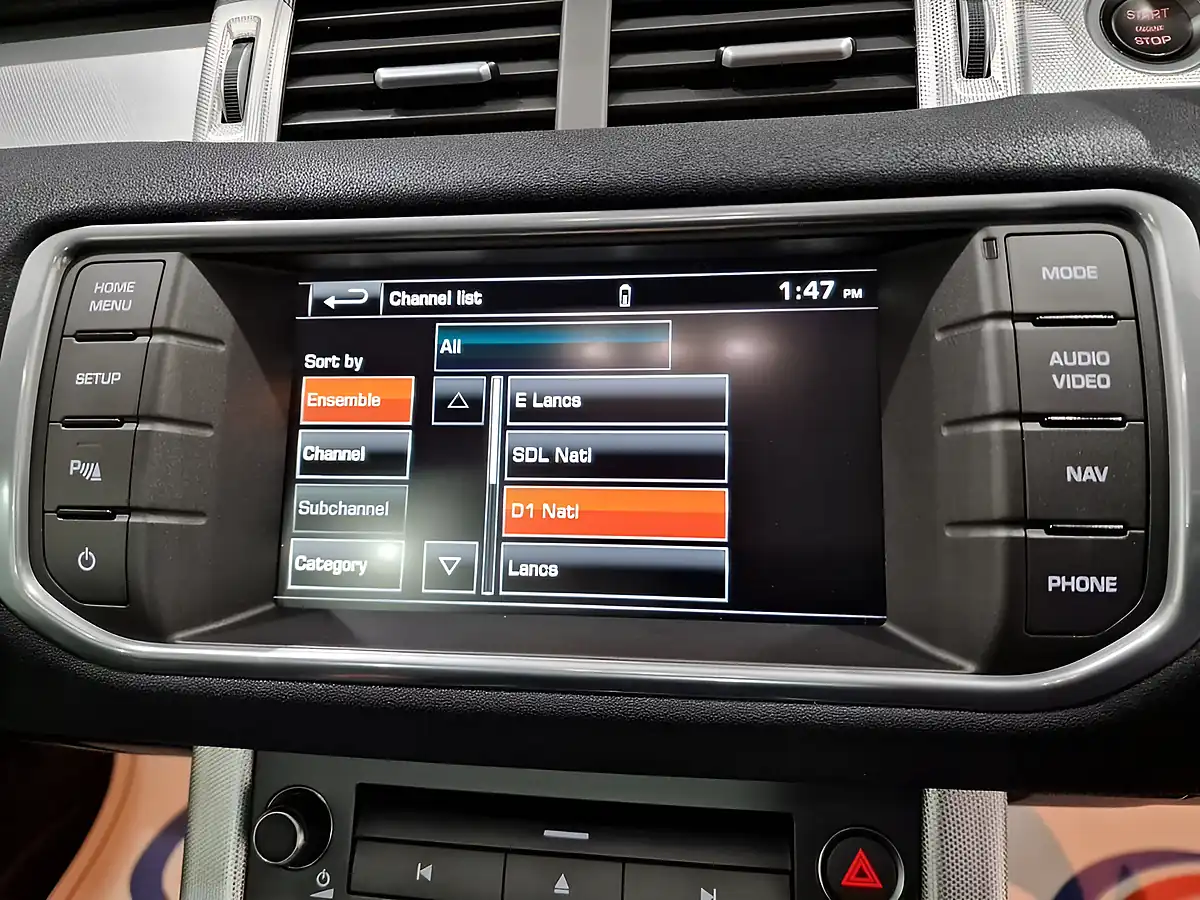 Used 2014 Land Rover Range Rover Evoque Dynamic Grey - Interior and Exterior details 12