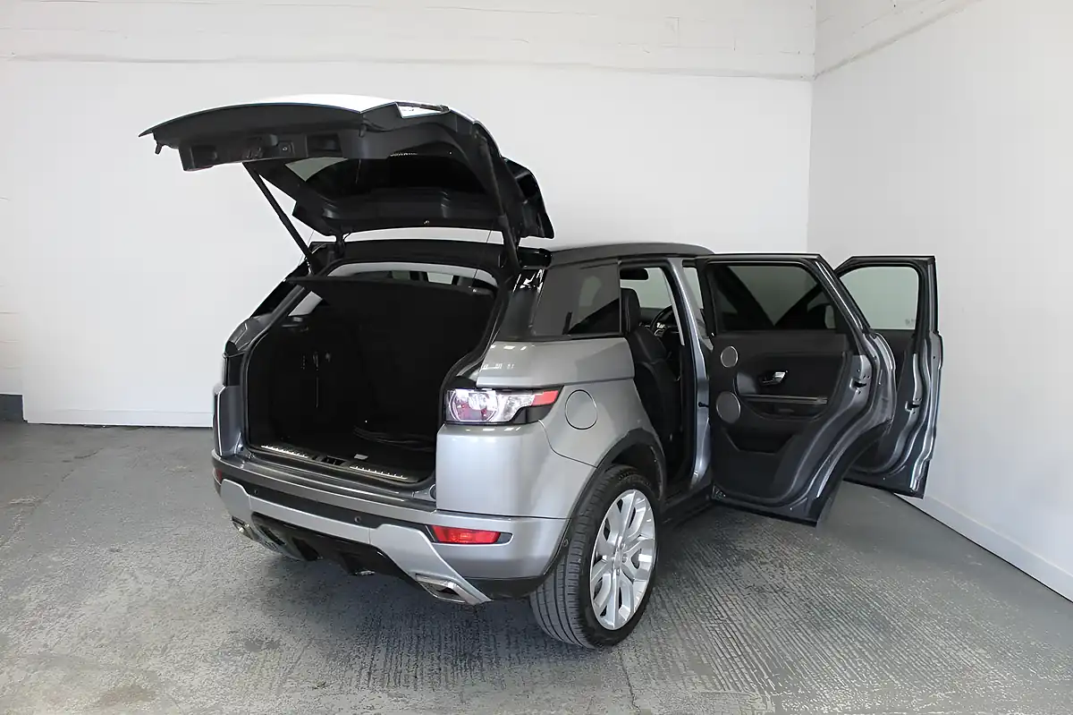 Used 2014 Land Rover Range Rover Evoque Dynamic Grey - Interior and Exterior details 11