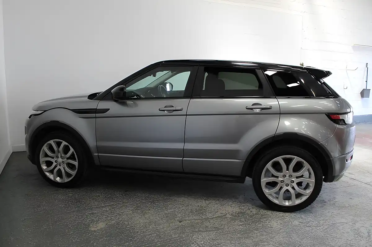 Used 2014 Land Rover Range Rover Evoque Dynamic Grey - Interior and Exterior details 7