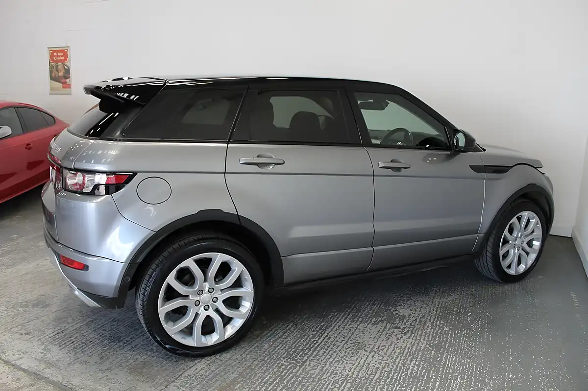 Used 2014 Land Rover Range Rover Evoque Dynamic Grey - Interior and Exterior details 8