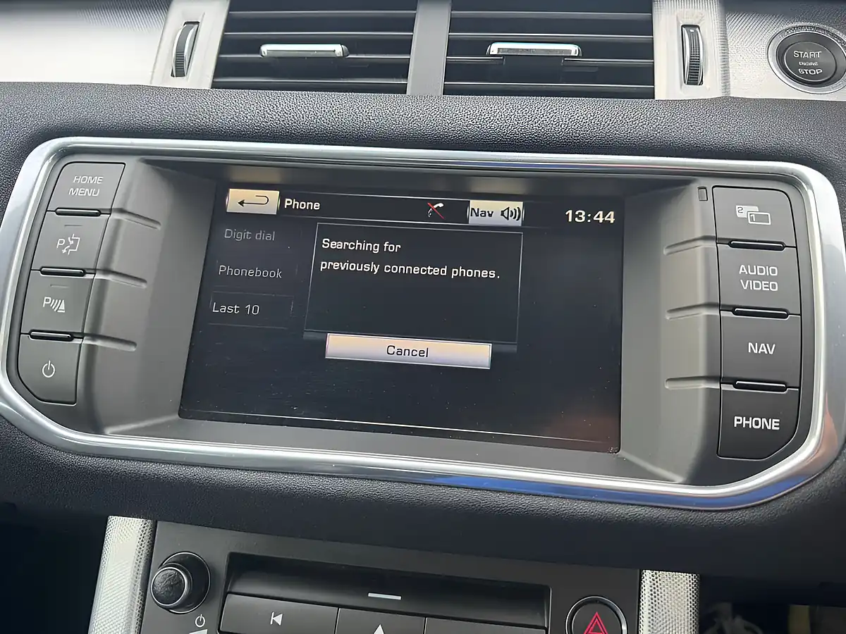 Used 2014 Land Rover Range Rover Evoque Dynamic Grey - Interior and Exterior details 10