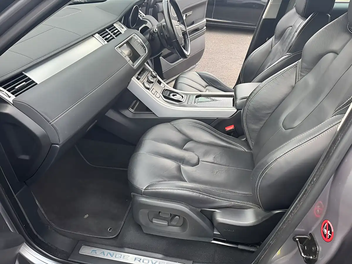 Used 2014 Land Rover Range Rover Evoque Dynamic Grey - Interior and Exterior details 15